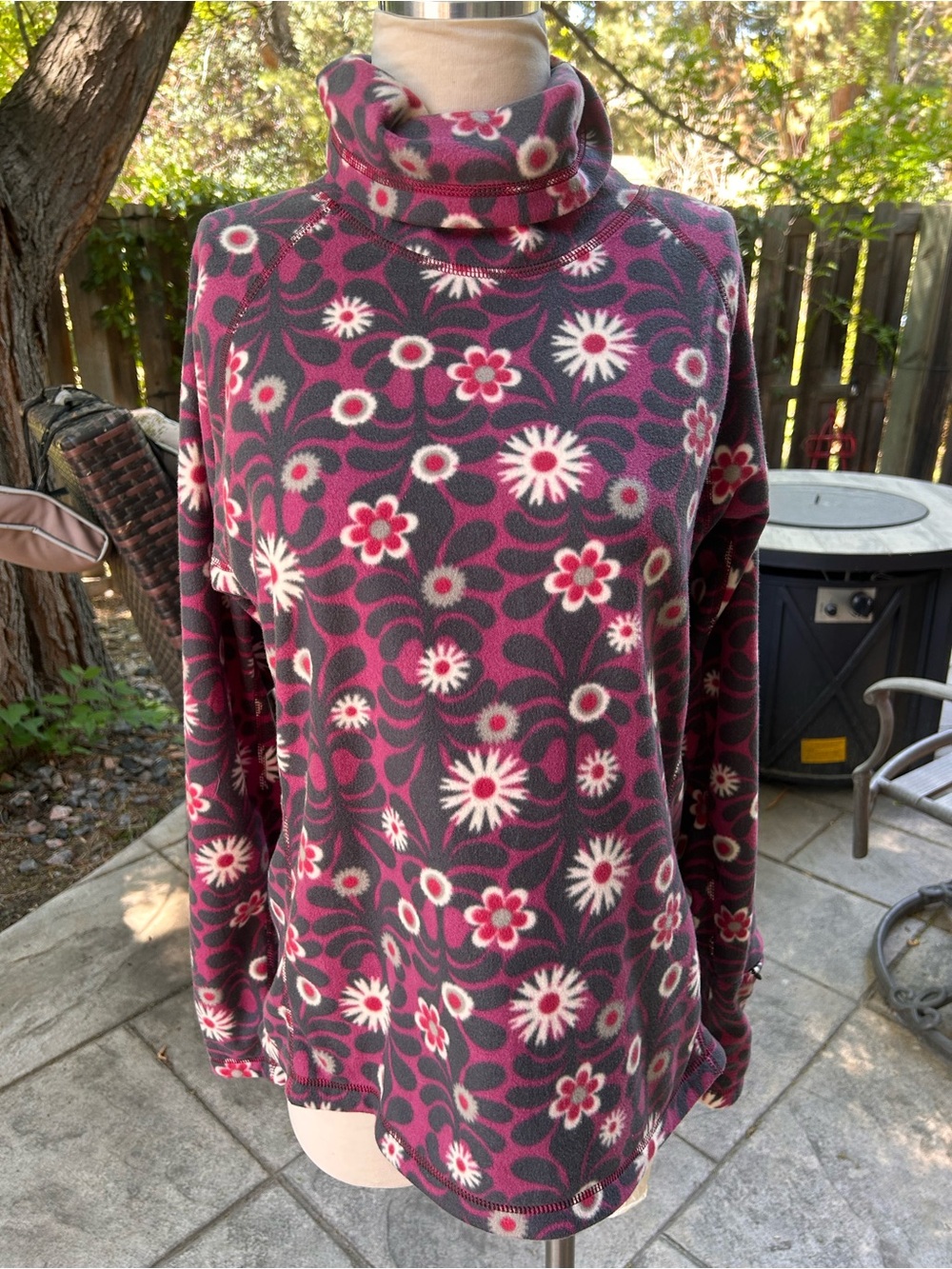 Vintage Athleta pink floral polartec fleece turtleneck sweater Size large